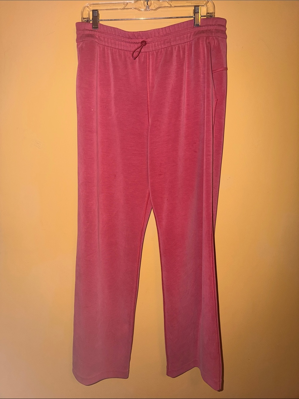 lululemon athletica rose-pink active bottoms
